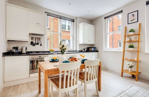 Holborn and Covent Garden Apartment | Spacious 2BR in the Heart of Holborn
