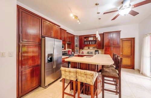 Playa Hermosa Condo | Spacious 3-Bedroom Condo Near Hermosa Beach – Walk to the Waves