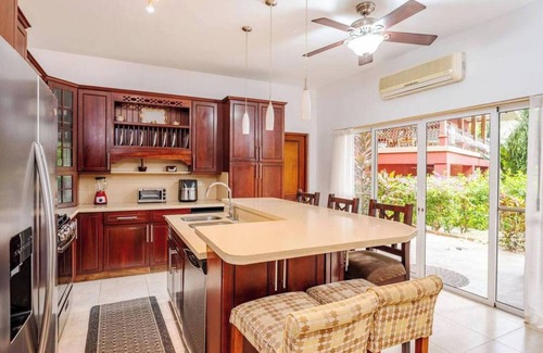 Playa Hermosa Condo | Spacious 3-Bedroom Condo Near Hermosa Beach – Walk to the Waves