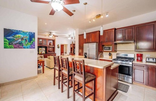 Playa Hermosa Condo | Spacious 3-Bedroom Condo Near Hermosa Beach – Walk to the Waves
