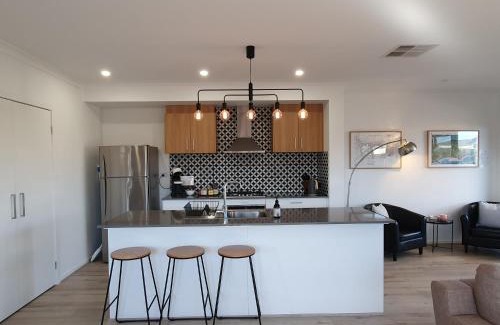St Leonards House | Spacious 3-bedroom home close to town and beach