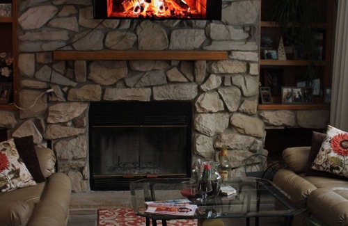 Indian River House | Spacious 3 bedroom home w/fireplace, super close to Burt Lake!