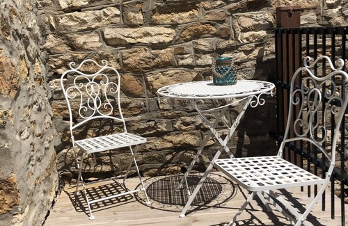 Lawrence Apartment | Spacious 3BD Loft in Heart of Downtown Lawrence. Licensed STR with parking.