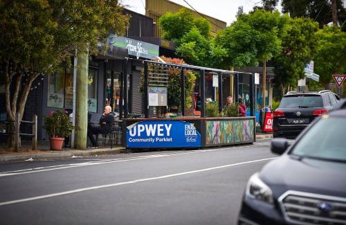 Upper Ferntree Gully House | Spacious 3BR Family Haven in Upper Ferntree Gully