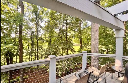 Fontana House | Spacious 4 BDR Home in Desirable Abbey Springs
