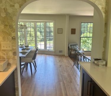 Stone Mountain House | Spacious 5 bedroom house in charming Stone Mountain