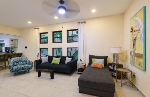 Playacar House | Spacious and Stylish Vacation Home for 8 with Private Pool and Large Terrace