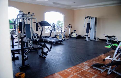 Oyster Bay House | Spacious Apartment near the Beach in Masaki