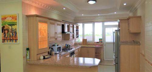 Oyster Bay House | Spacious Apartment near the Beach in Masaki