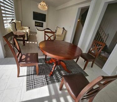 Wasaga Beach House | Spacious Beachside Retreat in Wasaga Beach