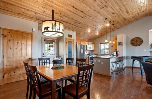 Heber Cabin | Spacious Cabin w/Wild Horses+National Forest+Dog Friendly+White Mountain Views