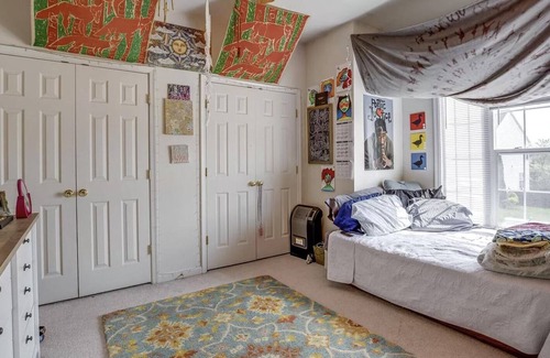 Lakeview House | Spacious haven for your vacation.
