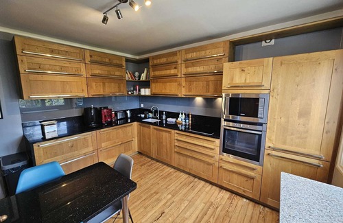 Saint-Brieuc House | Spacious house with garden