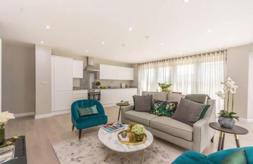 Livesey Apartment | Spacious Modern 3 Bed Apartments in London Bridge with Netflix and Free Carpark