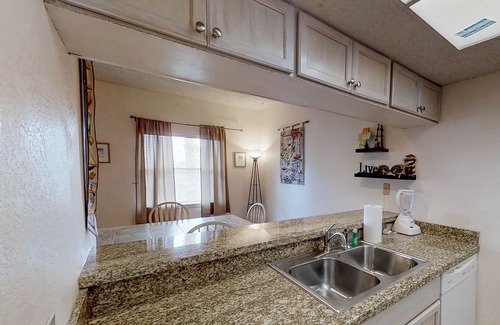 South Padre Island Condo | Spacious oasis near the beach with balcony, pool & hot tub