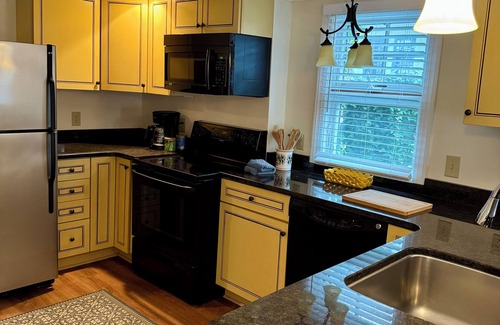 South Rehoboth Cottage | Spacious one bedroom carriage house center of town two blocks from the beach!