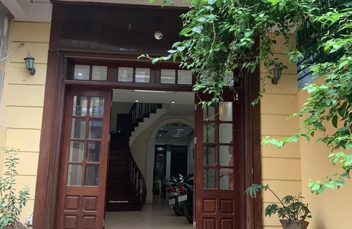 Tay Ho House | Spacious place with balcony view near Westlake