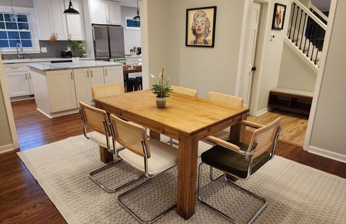 Northeast Raleigh House | Spacious & Private Willow Creek Getaway ★ King Bed & Laundry ★ Near DT Raleigh