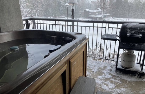Rossland Condo | Spacious Ski in/Ski out condo at the Base of Red Mountain!