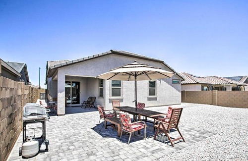 Surprise House | Spacious Surprise Home Near Sports Stadiums!