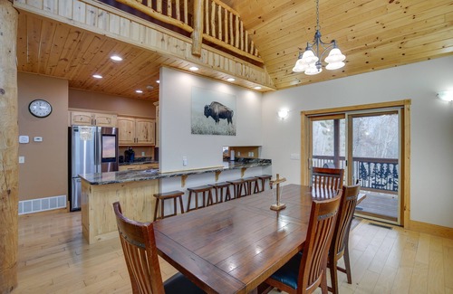 Lead Cabin | Spacious Terry Peak Cabin < 1 Mi to Ski Lift