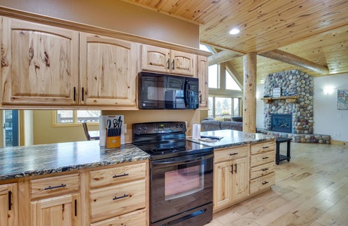 Lead Cabin | Spacious Terry Peak Cabin < 1 Mi to Ski Lift