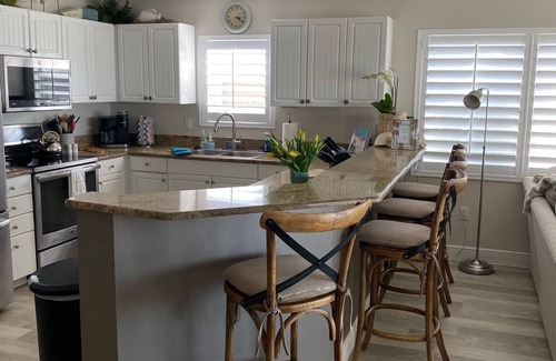 Indian Rocks Beach Condo | Spacious top floor 3 bedroom condo overlooking the beautiful Gulf of America!