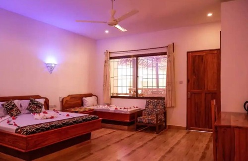 Nungwi Bed & Breakfast | Spacious triple room no2 in nungwi near beach