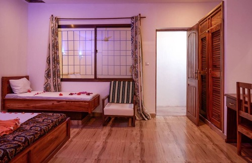 Nungwi Bed & Breakfast | Spacious Triple Room no6 in Nungwi near beach