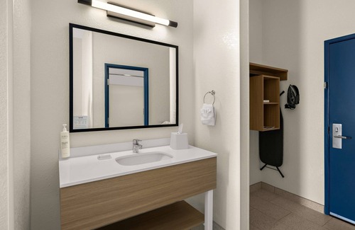 Tifton Hotel | Spark by Hilton Tifton