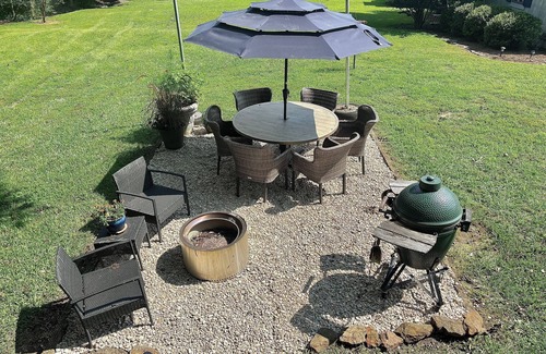 Roswell House | Special! Canton Street Noble Cottage steps to restaurants, gallery, live music