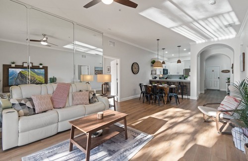 Bahama Bay Villa | SPECTACULAR 1655 sq ft, 3 bedroom Platinum Condo, 25 minutes from Disney