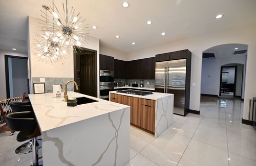 Enterprise House | Spectacular custom home with private pool