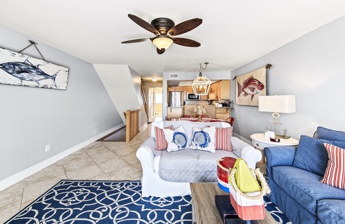 Ono Island House | SPECTACULAR VIEWS!-Luxury Beachfront Townhome with DIRECT Ocean Views!