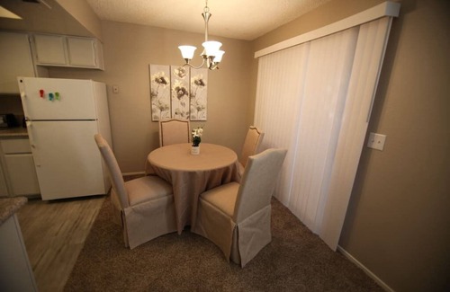 Paradise Condo | Spencer · 35% Off Fall Special - Convenient Condo