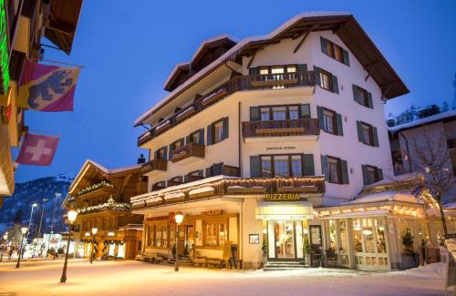 Zweisimmen Nr Gstaad Hotel | Sporthotel Victoria