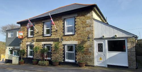 Liskeard Bed & Breakfast | Sportsmans Valley Hotel