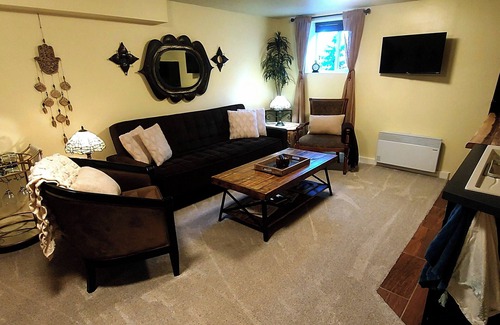 East Central Apartment | Spotless in Spokane