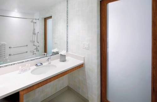 Webster Hotel | SpringHill Suites by Marriott Houston NASA/Webster