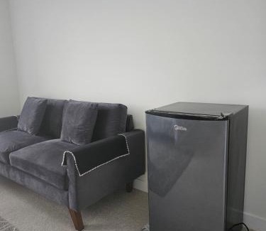 Bendale House | SPRUCE Private Suite with attached Full Bathroom in Toronto, Canada