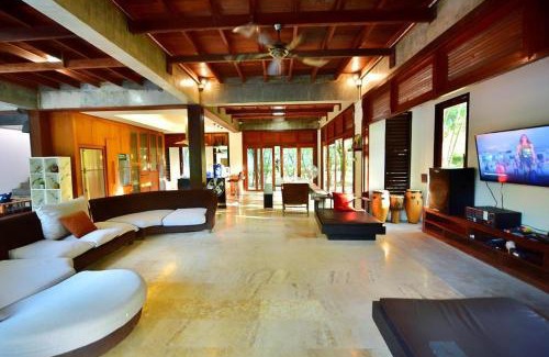 Sattahip House | SS pool villa hills