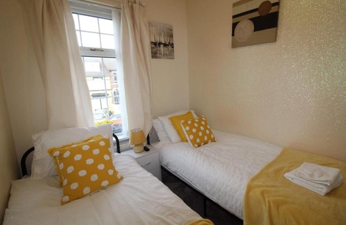 Rotherham House | St Ann's House Rotherham by Smart Corporate Stays
