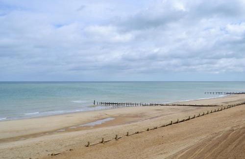 Bacton House | St Peters Court