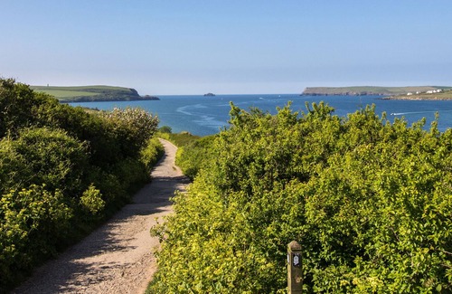 Treator Cabin | ST PETROCS 19, family friendly, luxury holiday cottage in Padstow