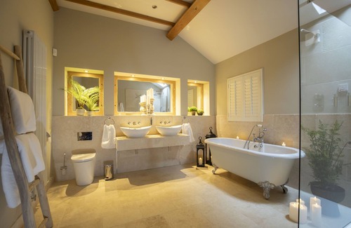 Shurdington Bed & Breakfast | Stable Lodge Boutique B&B
