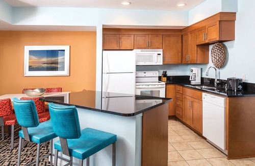 Terra Lago Resort | Stagecoach and Coachella Weekends 1 & 2 Festival 7 mi away