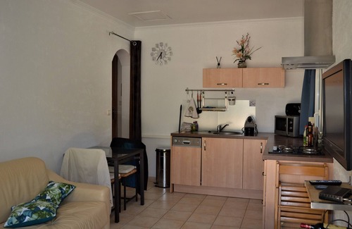 Les Arcs-sur-Argens Villa | STANDING AIR-CONDITIONED VILLA (2 to 4 people). PRIVATE WING 'AU CALME' SWIMMING POOL