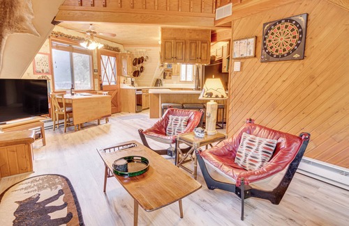 Pine Mountain Club Cabin | 'Star House' Unique Home w/360 Mountain Views!
