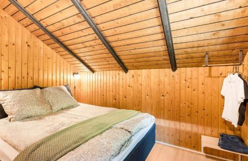 Ansager House | Stay in 2 cottages by the lake, Legoland, ForestCabinDK