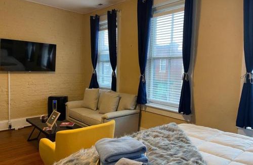 St. Charles Apartment | Stay on Main 319 N Main